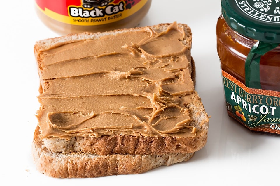 These foods you eat every day can cause Alzheimer’s!