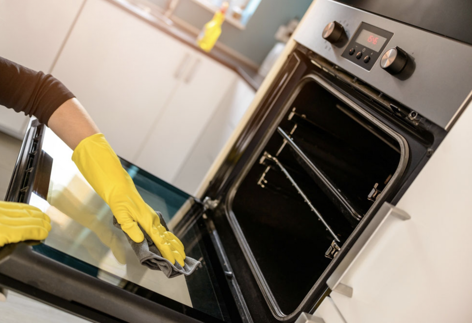 The Surprisingly Easy Way to Clean Your Oven